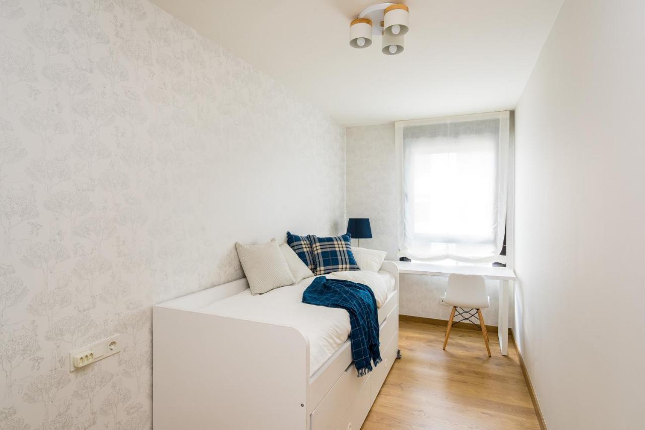 Appartement Family In Next To The *